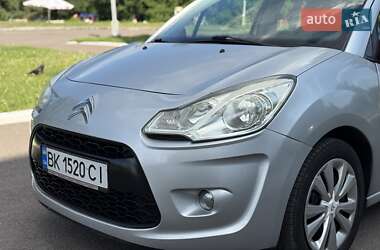 Хэтчбек Citroen C3 2010 в 