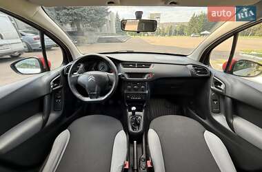 Хэтчбек Citroen C3 2010 в 