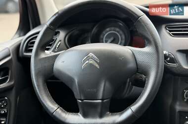 Хэтчбек Citroen C3 2010 в 