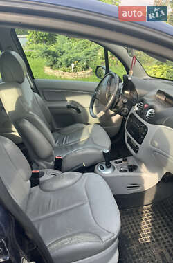 Хэтчбек Citroen C3 2002 в 