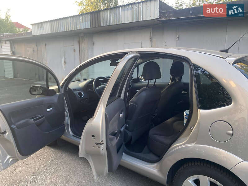 Хэтчбек Citroen C3 2008 в Киеве
