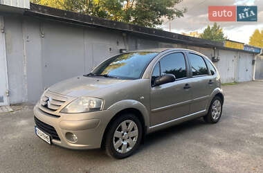 Хэтчбек Citroen C3 2008 в 