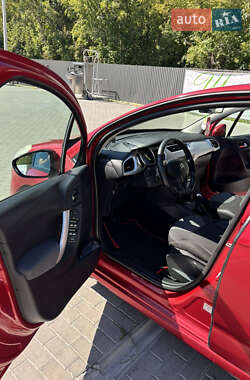 Хэтчбек Citroen C3 2011 в 