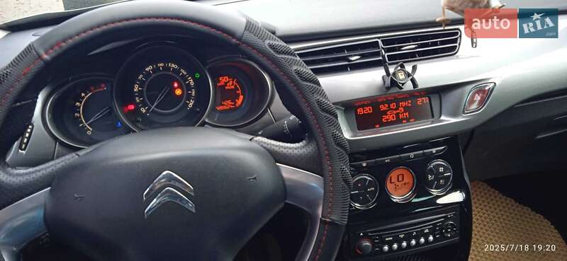 Хетчбек Citroen C3 2011 в Черкасах