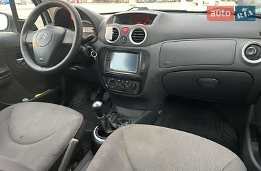 Хэтчбек Citroen C3 2007 в 
