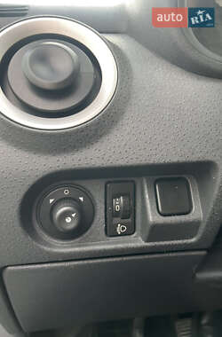 Хэтчбек Citroen C3 2007 в 