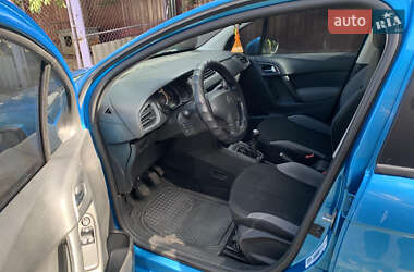 Хэтчбек Citroen C3 2010 в 
