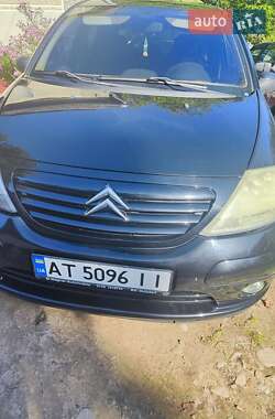 Хэтчбек Citroen C3 2005 в 