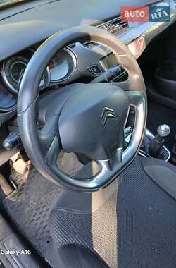 Хэтчбек Citroen C3 2009 в 