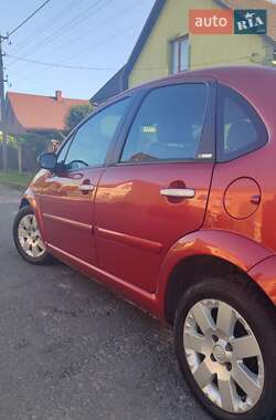 Хэтчбек Citroen C3 2008 в Городке