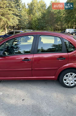 Хэтчбек Citroen C3 2005 в 