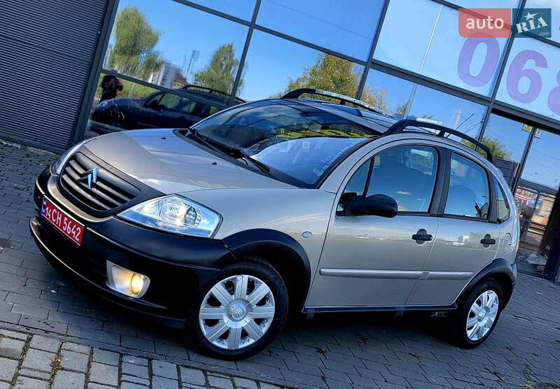 Хэтчбек Citroen C3 2005 в 