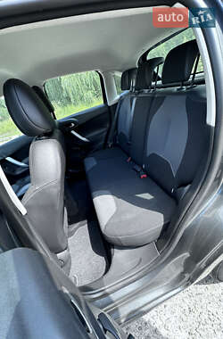 Хэтчбек Citroen C3 2012 в 