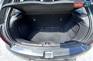Хэтчбек Citroen C3 2012 в 