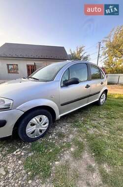 Хэтчбек Citroen C3 2005 в 