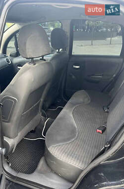 Хэтчбек Citroen C3 2008 в 