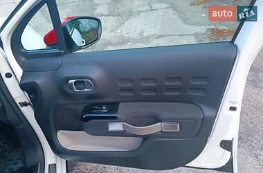 Хэтчбек Citroen C3 2019 в 