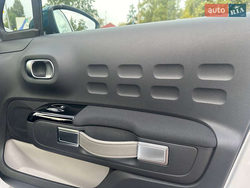 Хэтчбек Citroen C3 2021 в Киеве