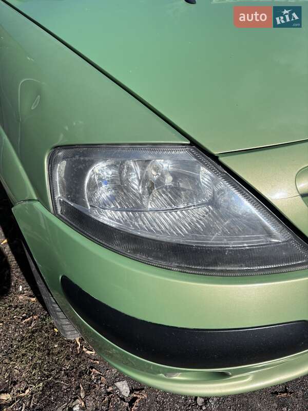 Хетчбек Citroen C3 2004 в Києві фото 2 Хетчбек Citroen C3 2004 в Києві