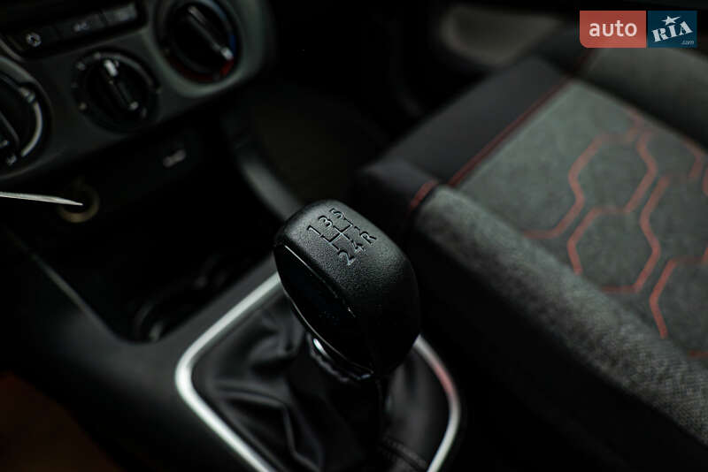 Хэтчбек Citroen C3 2019 в Киеве фото 16 Хэтчбек Citroen C3 2019 в Киеве