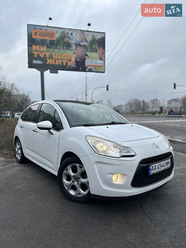 Хэтчбек Citroen C3 2010 в Киеве