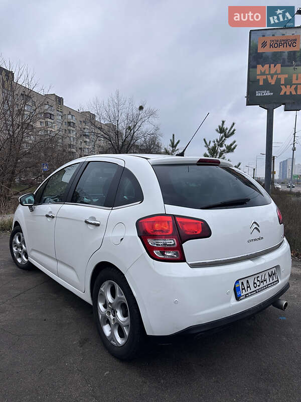 Хэтчбек Citroen C3 2010 в Киеве