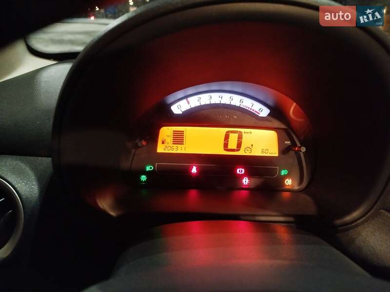 Хэтчбек Citroen C3 2005 в Киеве фото 26 Хэтчбек Citroen C3 2005 в Киеве