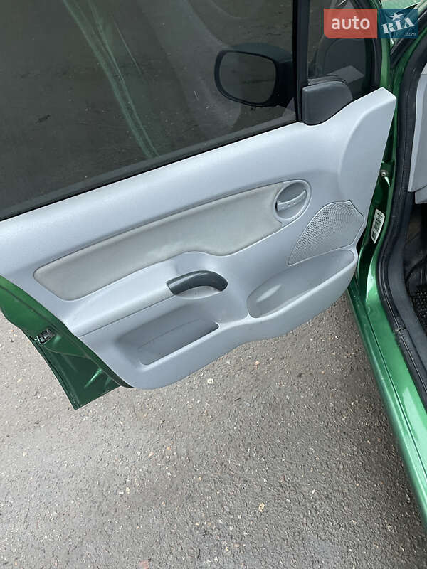 Хэтчбек Citroen C3 2003 в Валках фото 12 Хэтчбек Citroen C3 2003 в Валках