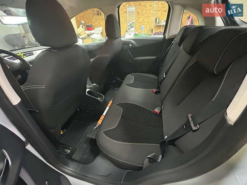 Хэтчбек Citroen C3 2012 в Житомире