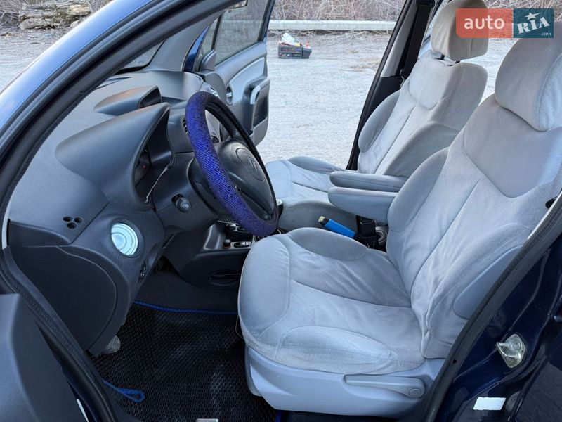 Хетчбек Citroen C3 2003 в Звягелі