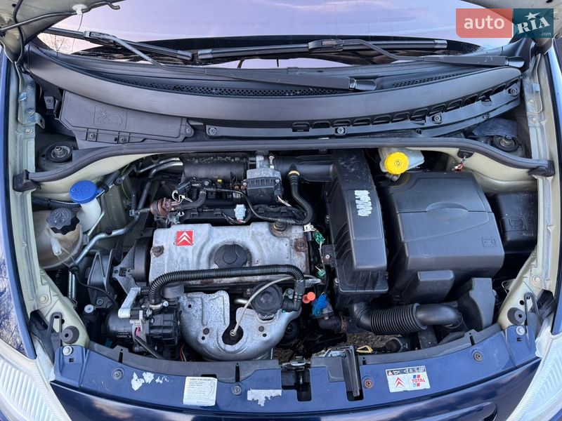 Хетчбек Citroen C3 2003 в Звягелі