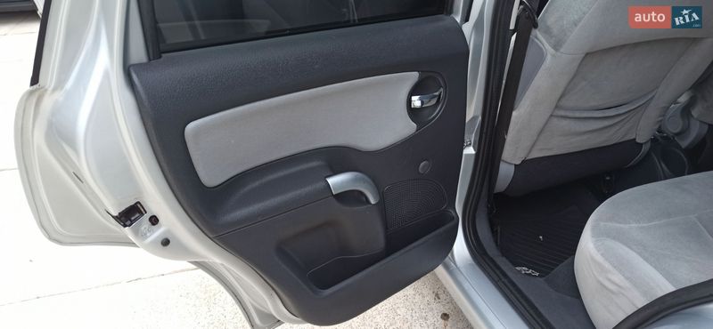 Хетчбек Citroen C3 2004 в Дубні фото 17 Хетчбек Citroen C3 2004 в Дубні