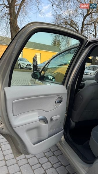 Хетчбек Citroen C3 2004 в Тернополі