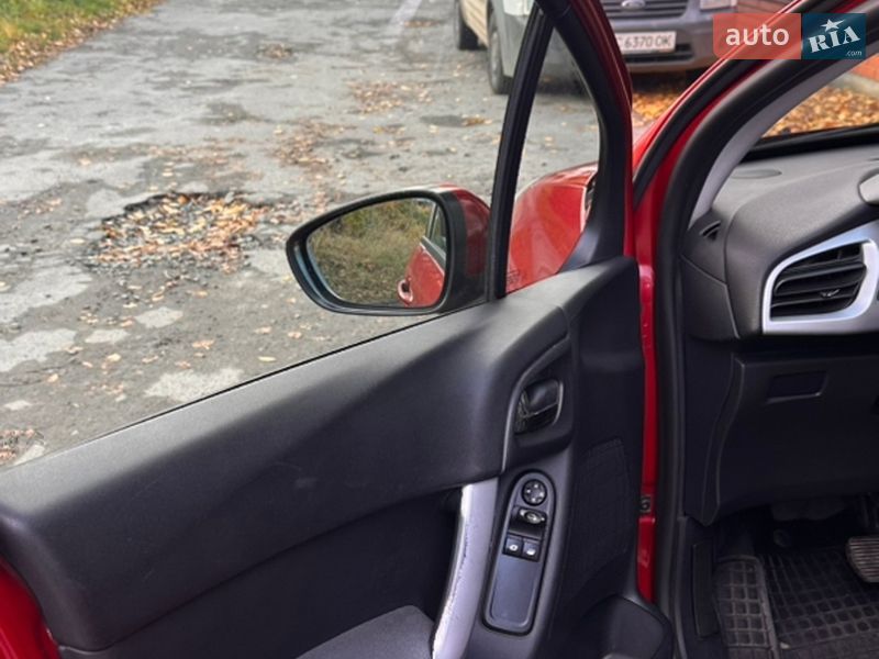 Хэтчбек Citroen C3 2012 в Львове