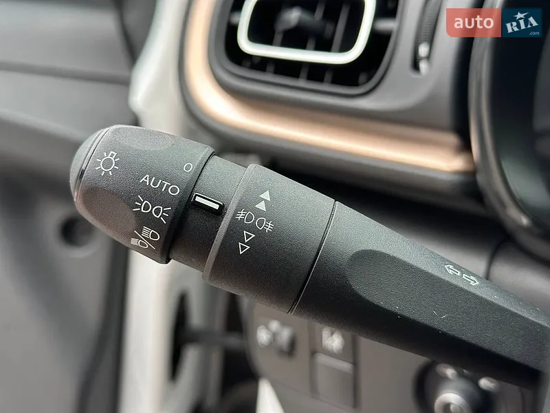 Citroen C3 2019 VIN VF7SXHNVTKT596749 фото оголошення 39 з 95