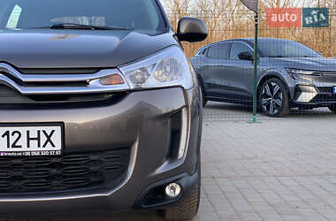 Позашляховик / Кросовер Citroen C4 Aircross 2012 в 