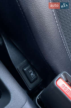 Позашляховик / Кросовер Citroen C4 Aircross 2012 в 