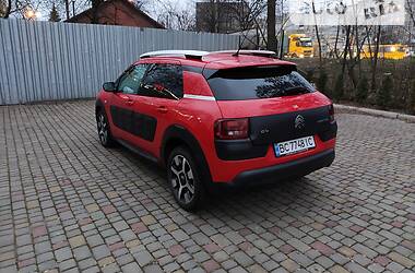 Хэтчбек Citroen C4 Cactus 2016 в 