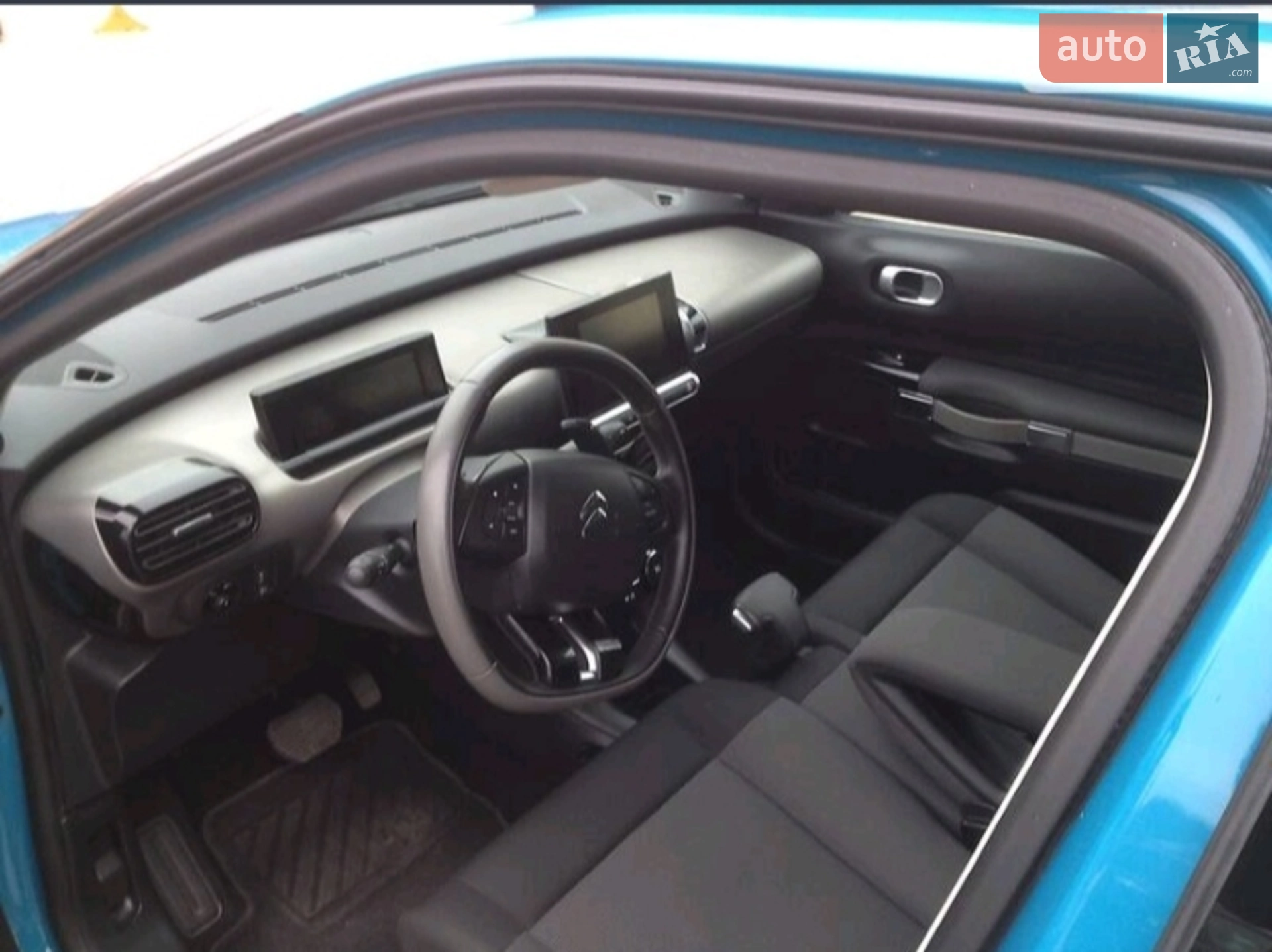 2017 Citroen C4 Cactus - мініатюра 12