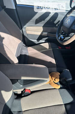 Внедорожник / Кроссовер Citroen C4 Cactus 2014 в 