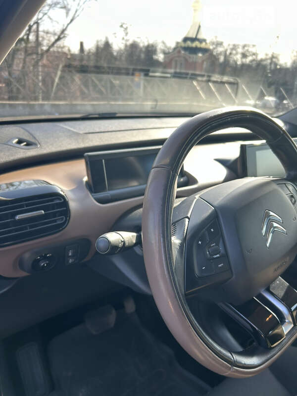 Внедорожник / Кроссовер Citroen C4 Cactus 2014 в Харькове
