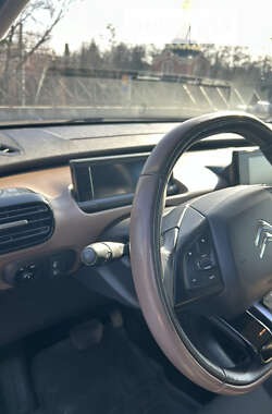 Внедорожник / Кроссовер Citroen C4 Cactus 2014 в 