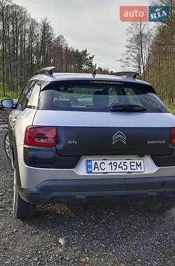 Внедорожник / Кроссовер Citroen C4 Cactus 2015 в 