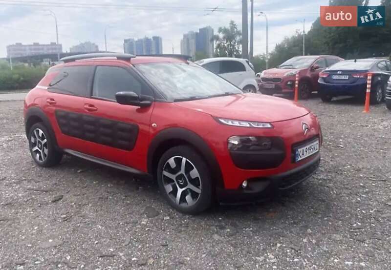 Внедорожник / Кроссовер Citroen C4 Cactus 2015 в Киеве