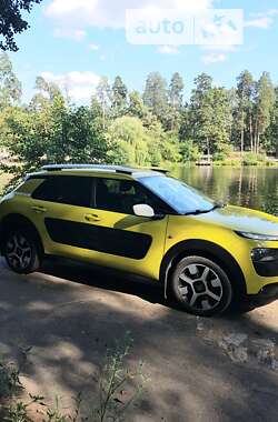 Позашляховик / Кросовер Citroen C4 Cactus 2016 в Бучі