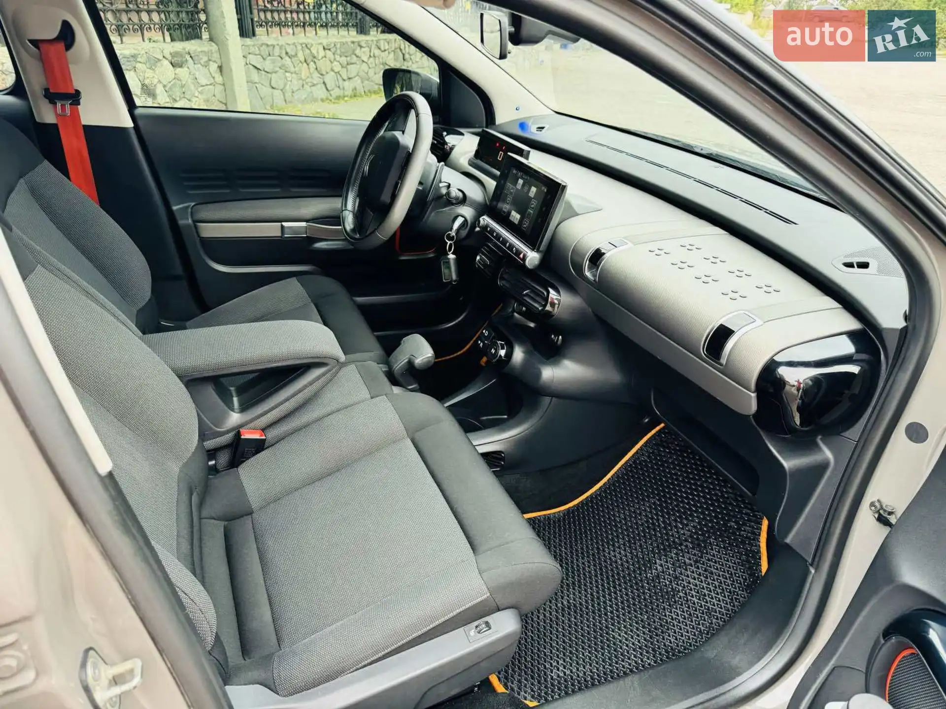 2016 Citroen C4 Cactus - мініатюра 11