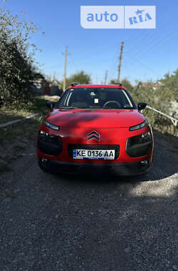 Внедорожник / Кроссовер Citroen C4 Cactus 2015 в Каменском