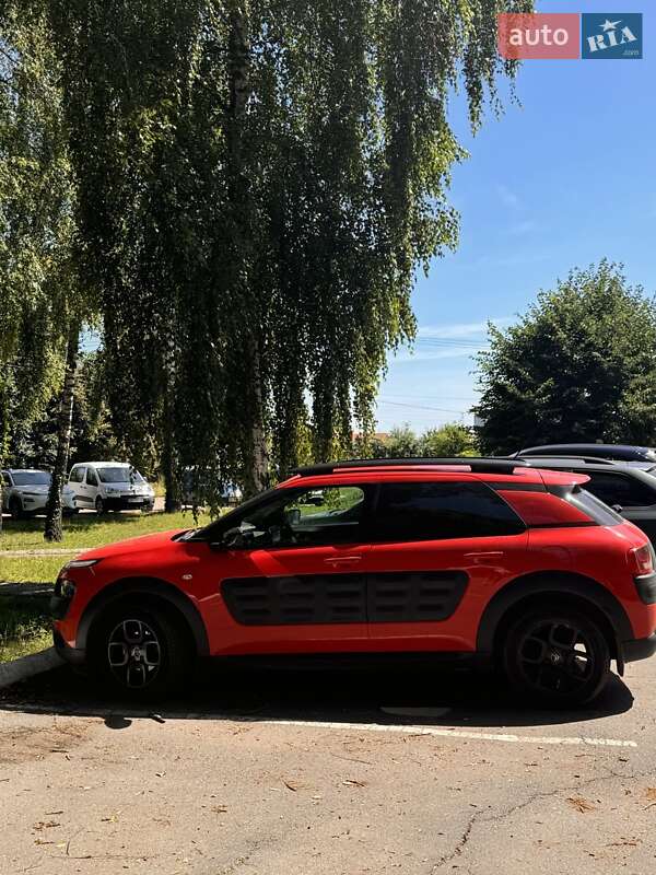 Позашляховик / Кросовер Citroen C4 Cactus 2016 в Вінниці