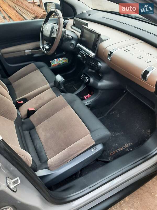 Внедорожник / Кроссовер Citroen C4 Cactus 2016 в Киеве