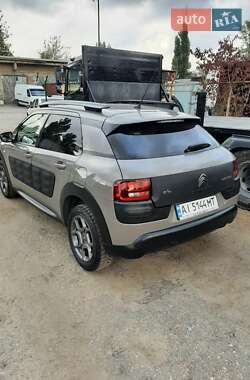 Внедорожник / Кроссовер Citroen C4 Cactus 2016 в 